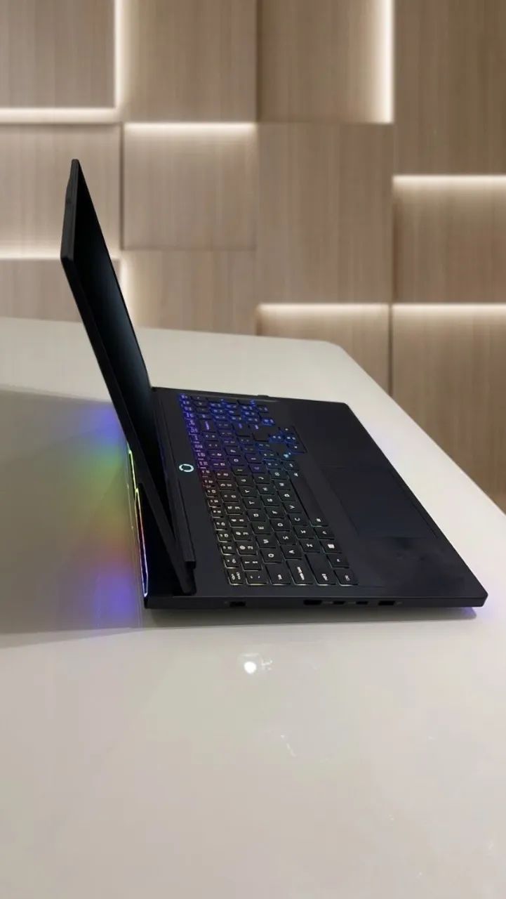 Notebook Lenovo Legion Pro 7i RTX 5080 32GB - Foto 4