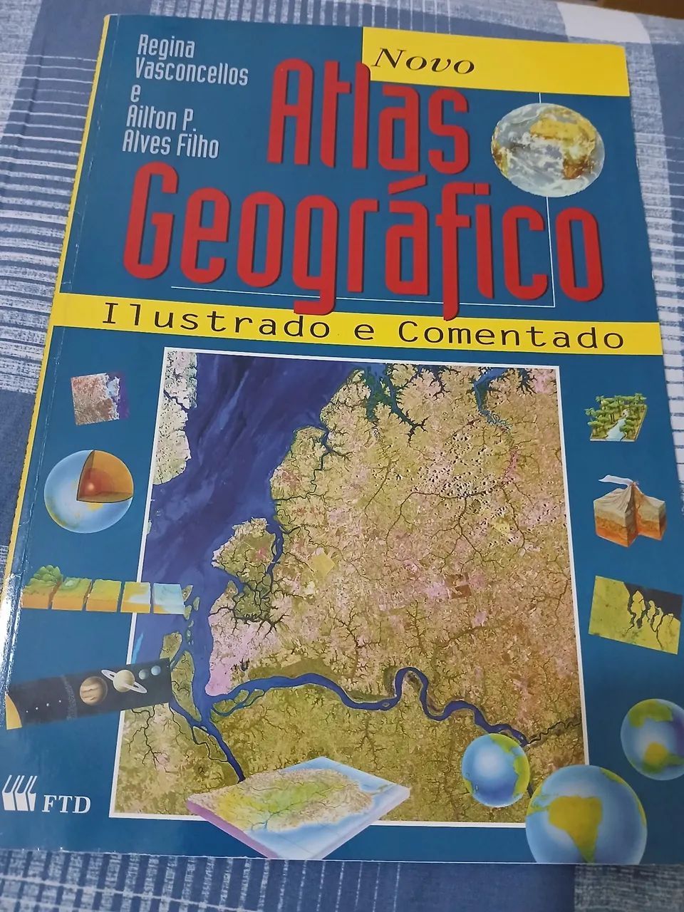 Livro Atlas Geográfico