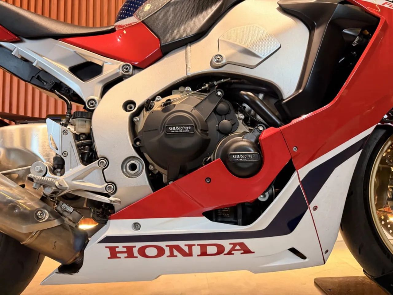HONDA CBR 1000 RR Fireblade 2018 - Foto 4