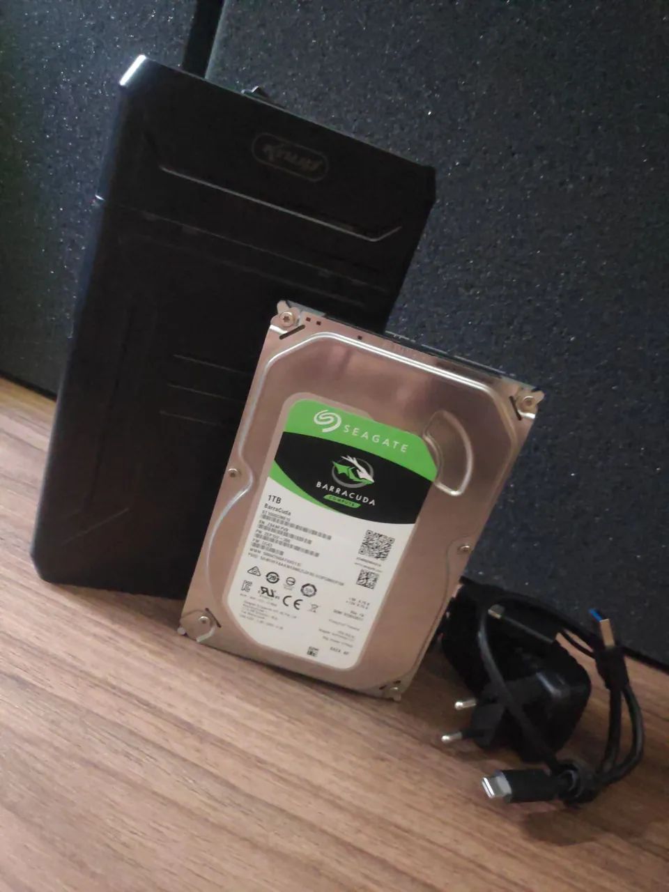 HD 1TB com case externa, Seaget.