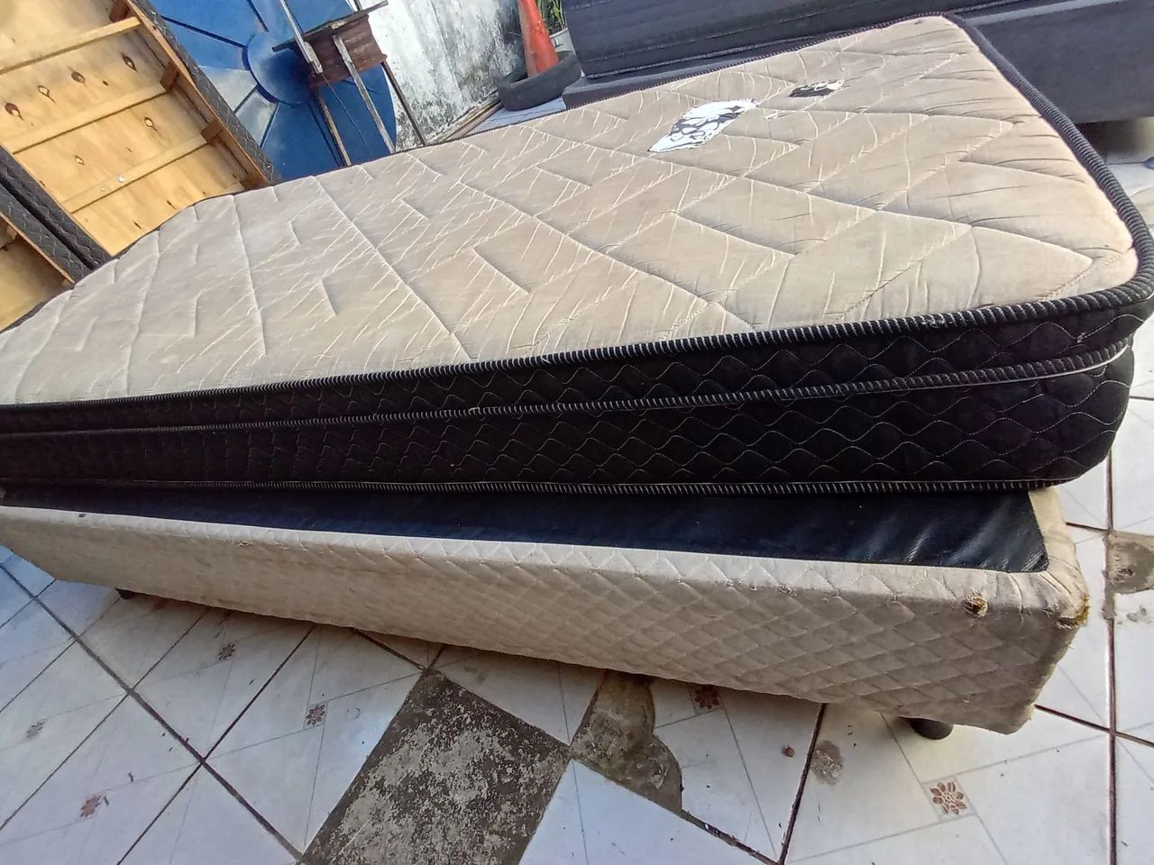 Cama solteiro 