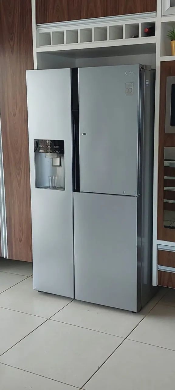 Envelopamento de geladeiras móveis ou paredes 