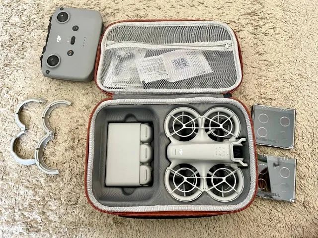 Drone DJI Neo Combo Fly More + Case + Acessórios  - Foto 2