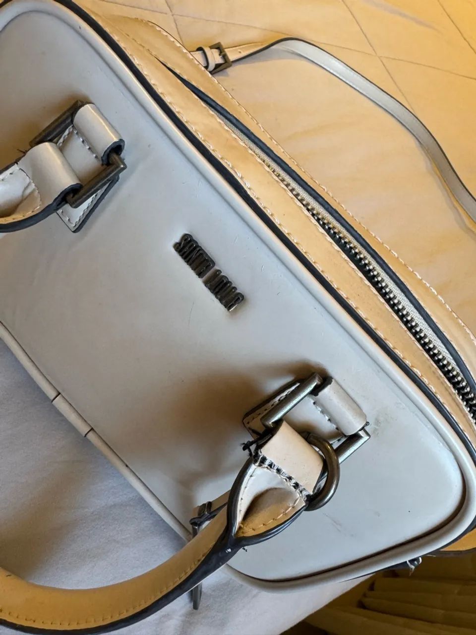 Bolsa Santa lola