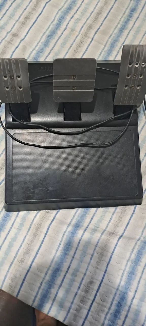 Volante pc ps3 ps4 thrustmaster t300  - Foto 5