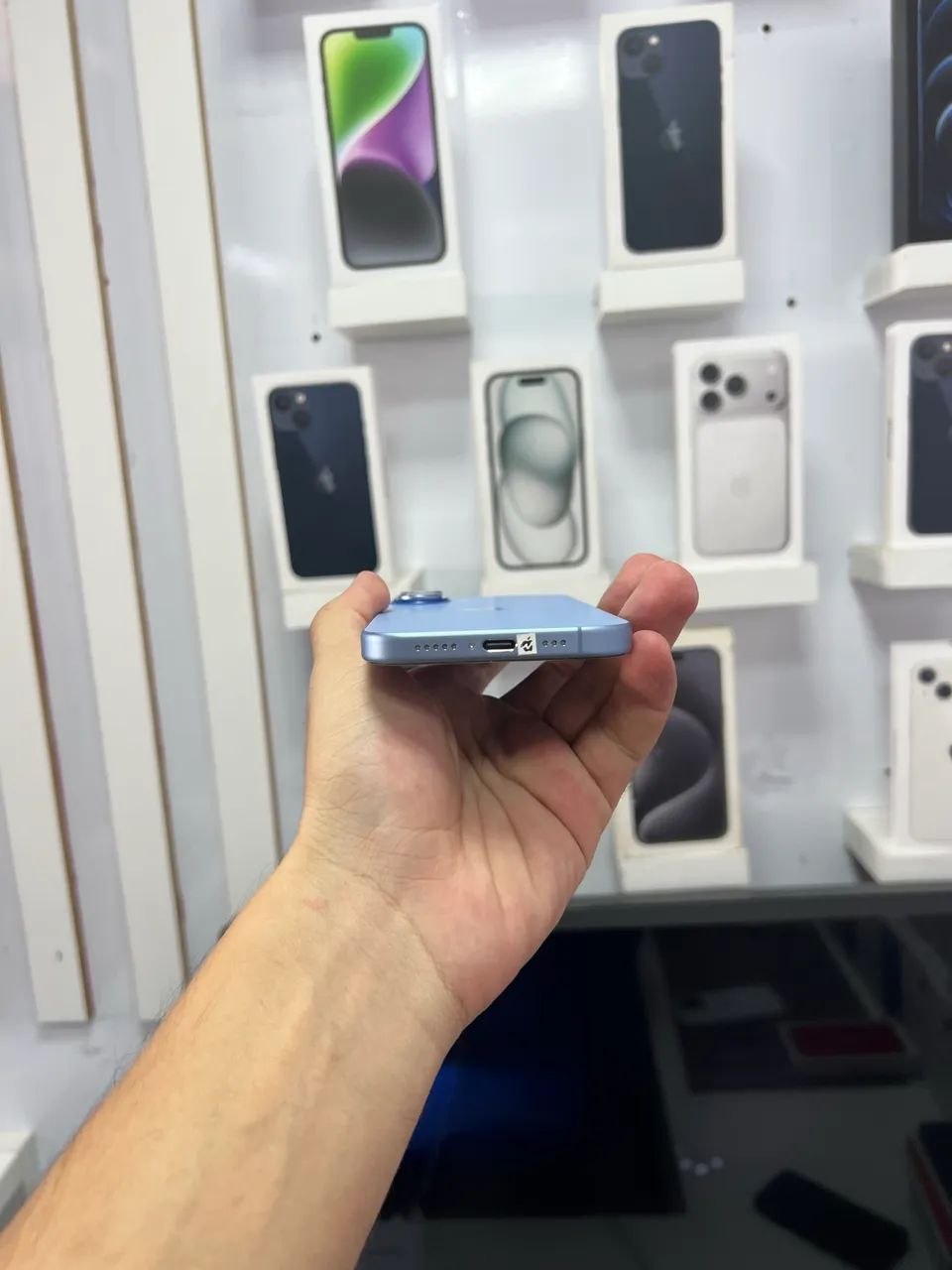 IPhone 16 - 128GB (azul) - Foto 2