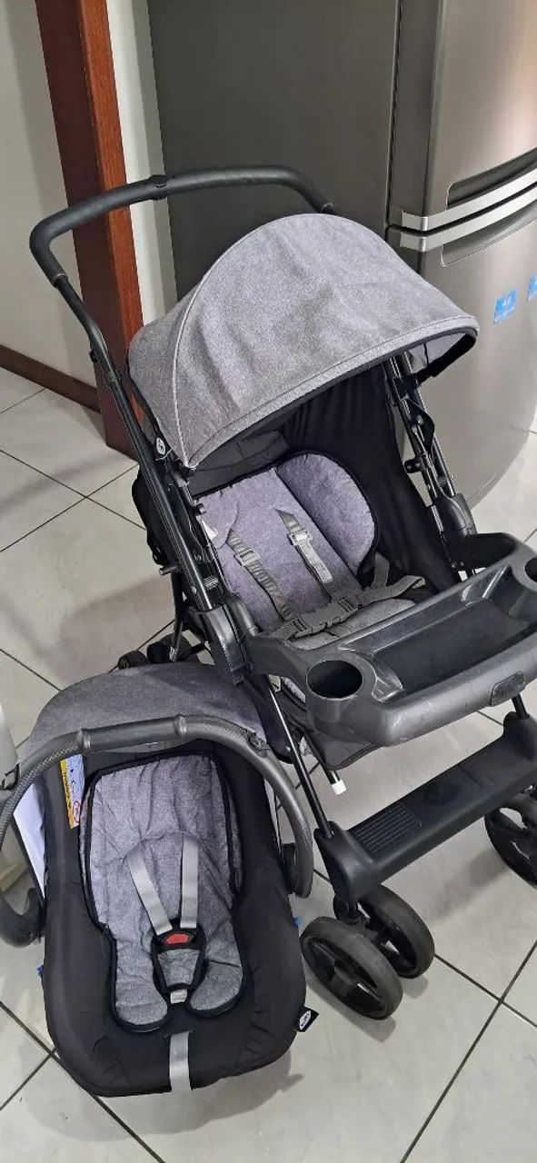 Carrinho e Bebê Conforto SEMI NOVO