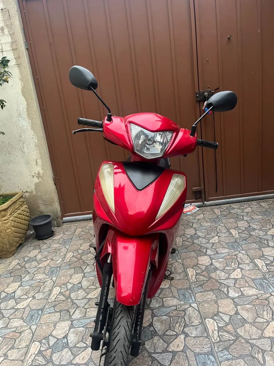 Vendo cinquentinha conservada de mulher  - Foto 2