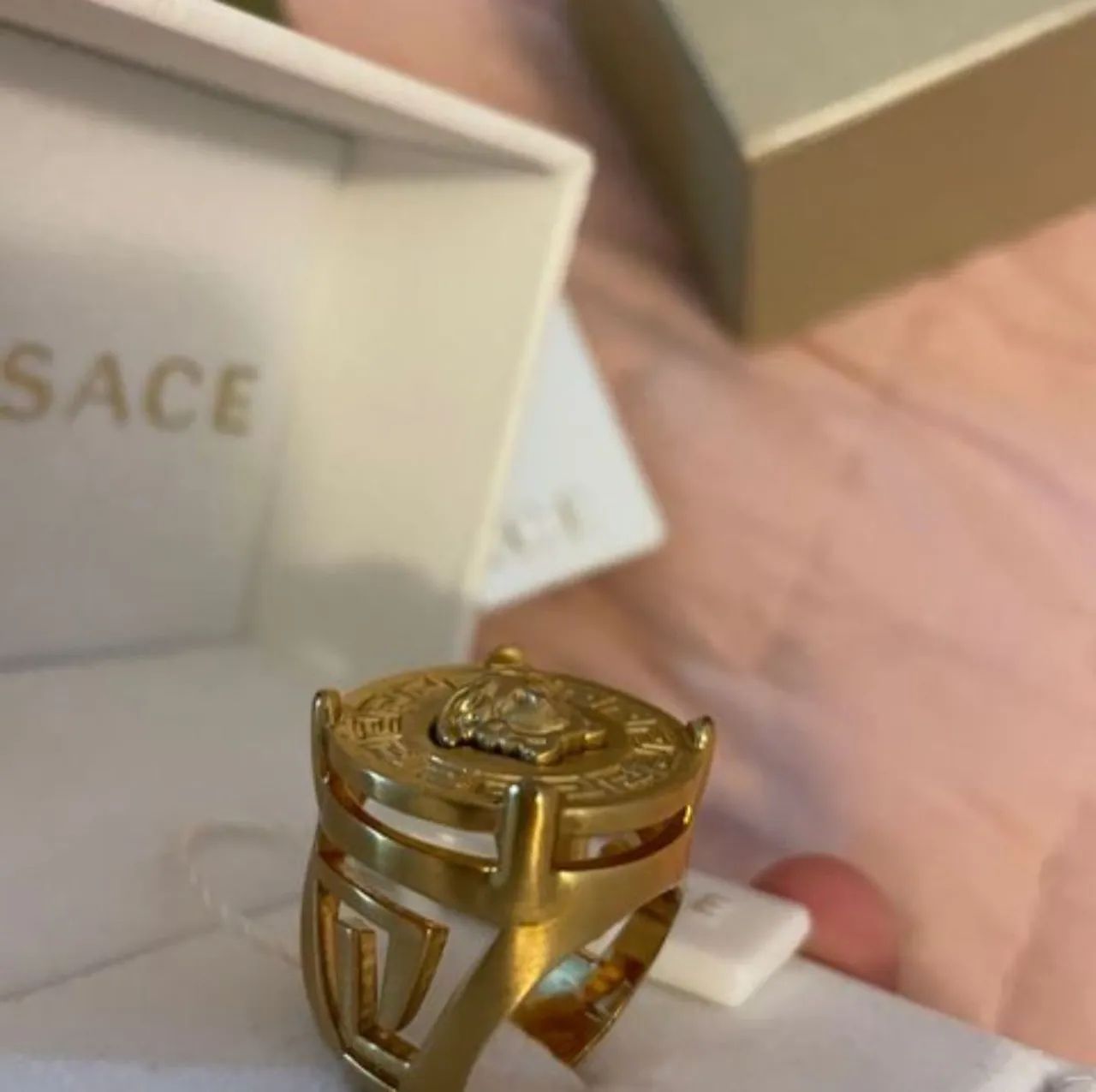 Anel Versace - tamanho 21 - Foto 3