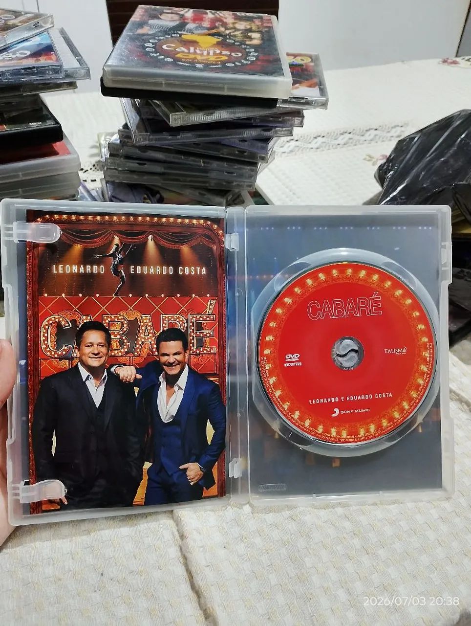 DVD vol1 e 2  Leonardo e Eduardo costa cabaré  - Foto 2