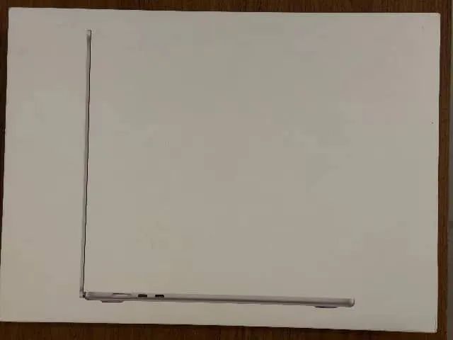 MacBook Air M5 15 polegadas 512gb 16gb Prata modelo A3448 - CAIXA LACRADA - Foto 4