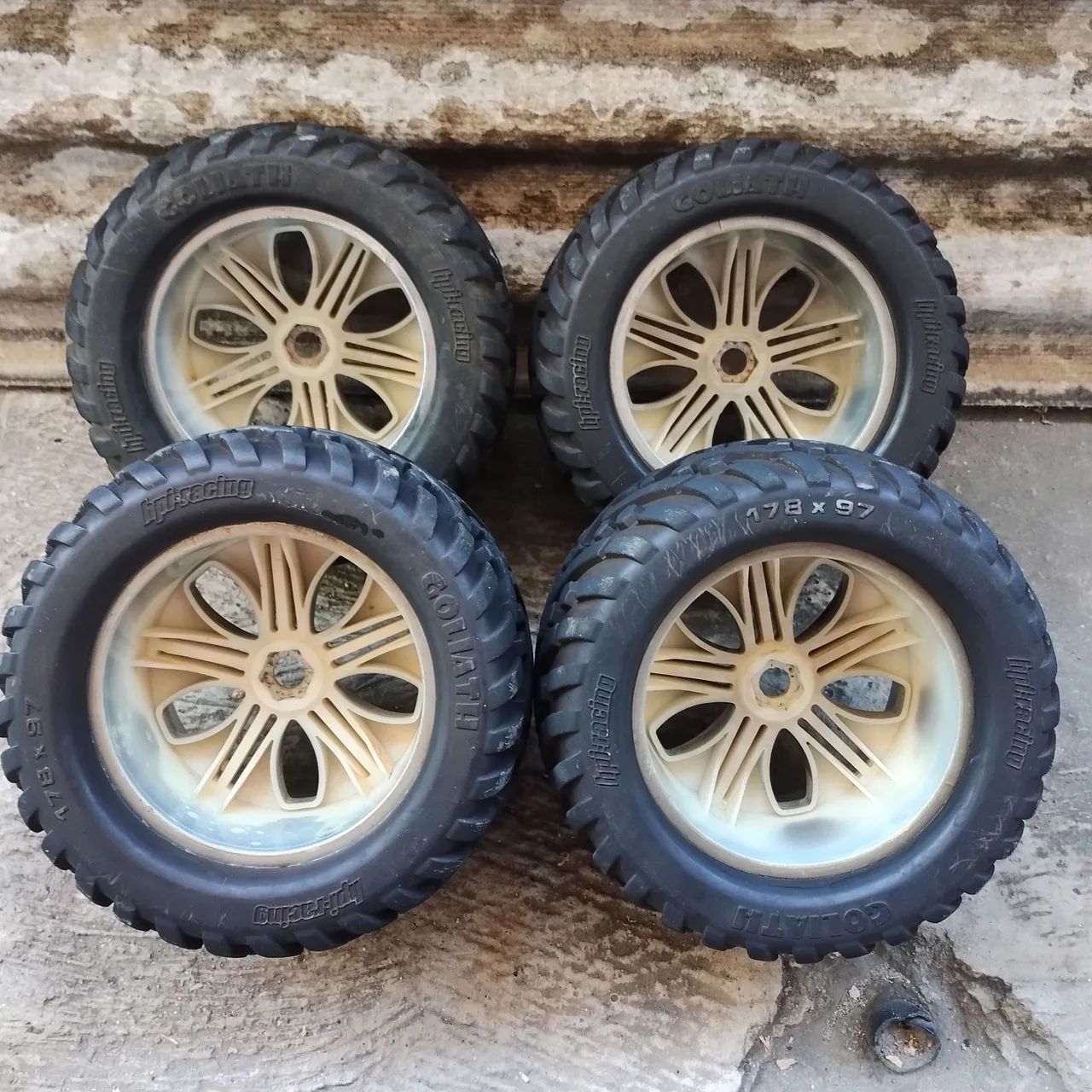 Jogo rodas automodelo  - Foto 3