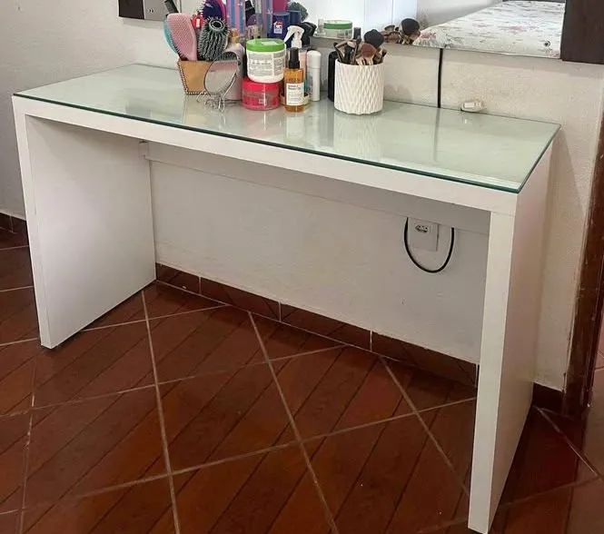 Mesa com tampo de vidro  - Foto 2