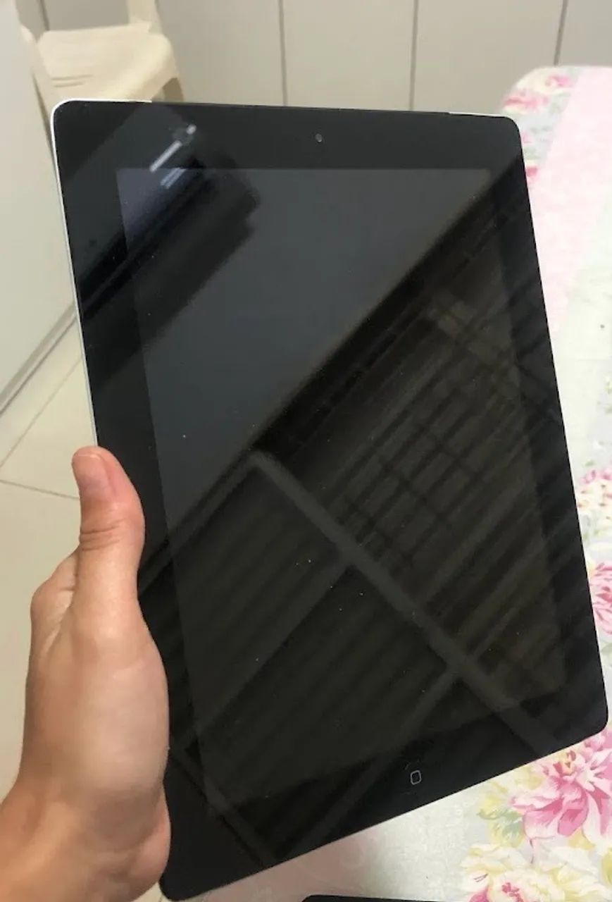 iPad 2 16GB com defeito (para peças ou conserto) - Foto 2