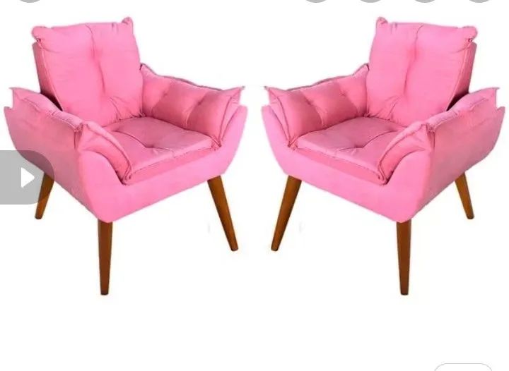 Vendo ou troco duas poltronas novas no plástico rosa 