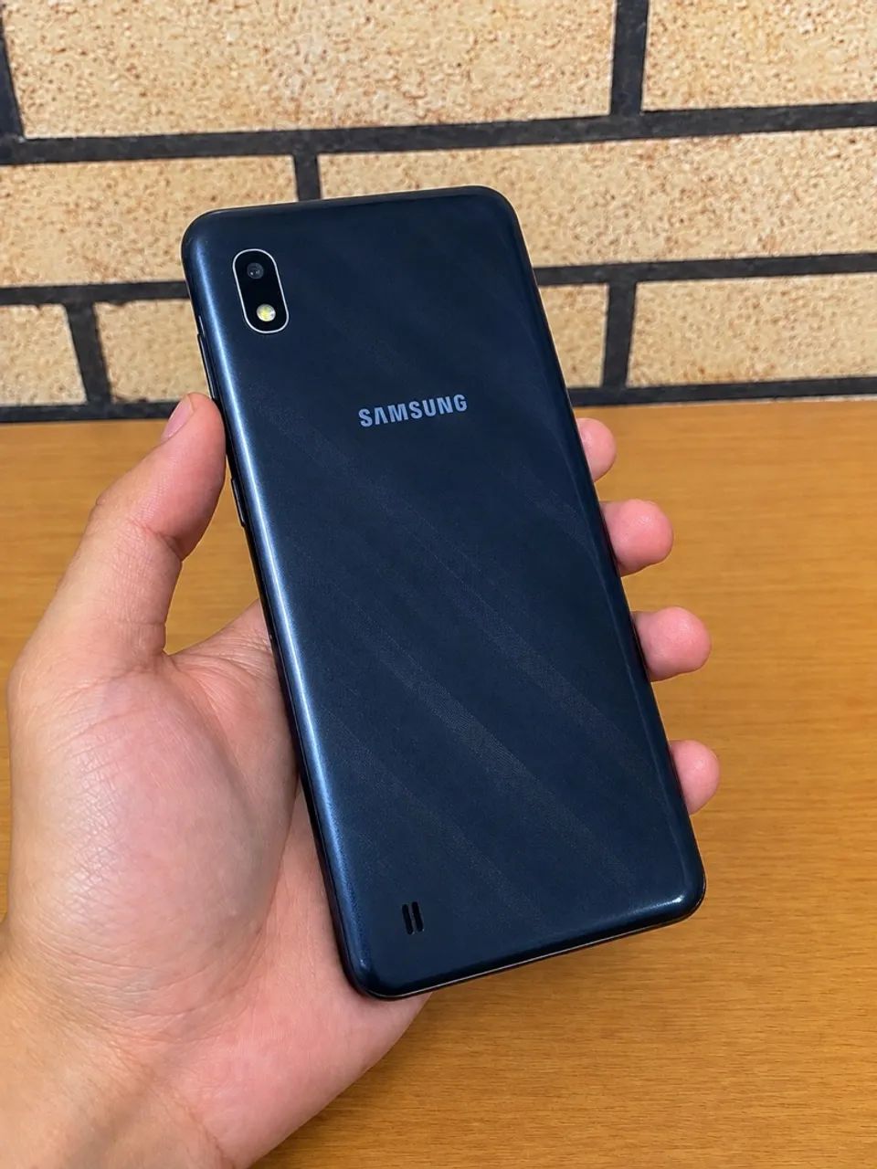 SAMSUMG A10 Com garantia e pouco usado  - Foto 2