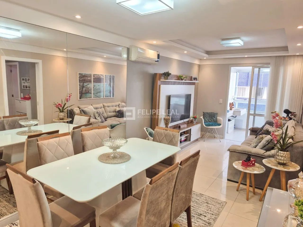 Apartamento em Campinas - São José, SC