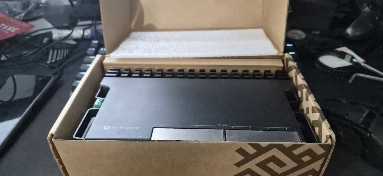 MikroTik RB5009UPr+S+IN - Novo, Nunca Utilizado! - Foto 3
