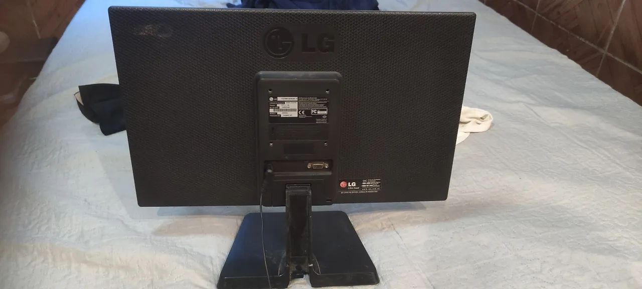 Vendo monitor LG 20 polegadas 