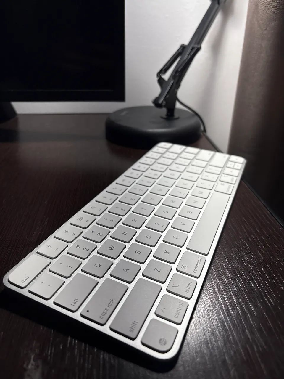 Teclado Magic Keyboard Apple USB C - Branco - Foto 2