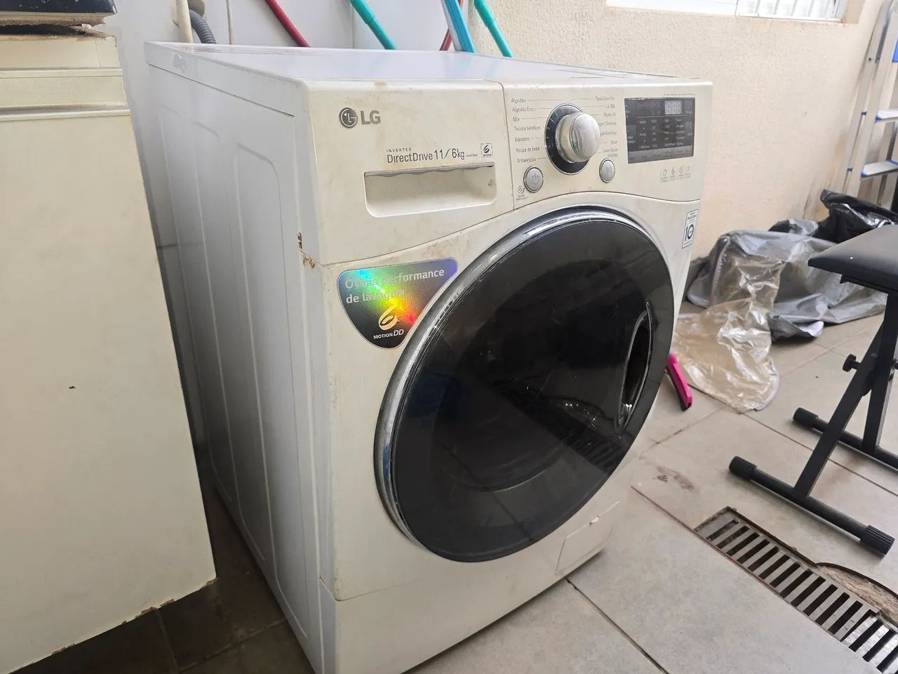 Vendo Lava e Seca LG com defeito - Foto 2