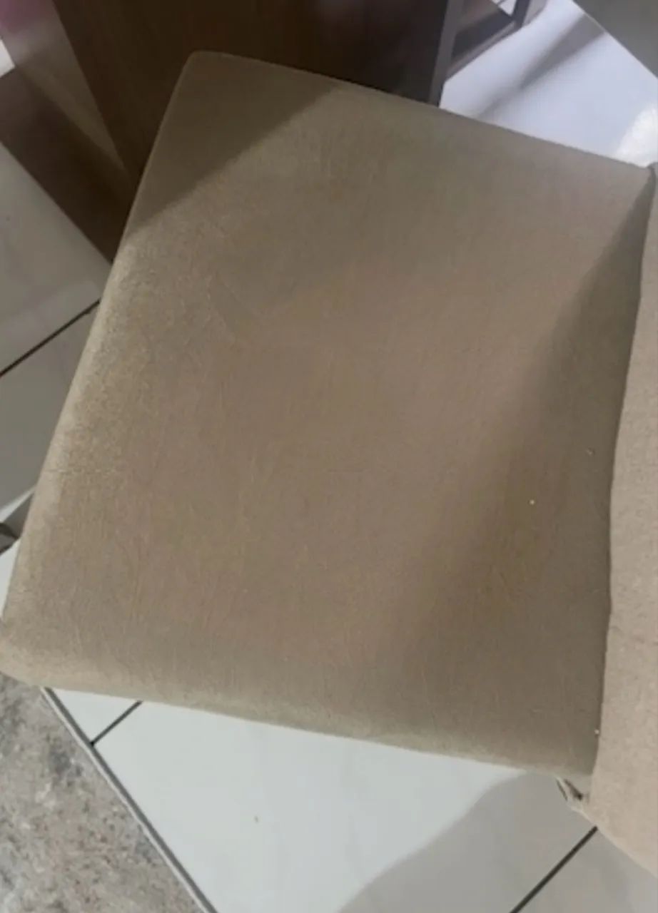Mesa de jantar com 4 cadeiras e tampo de vidro  - Foto 3