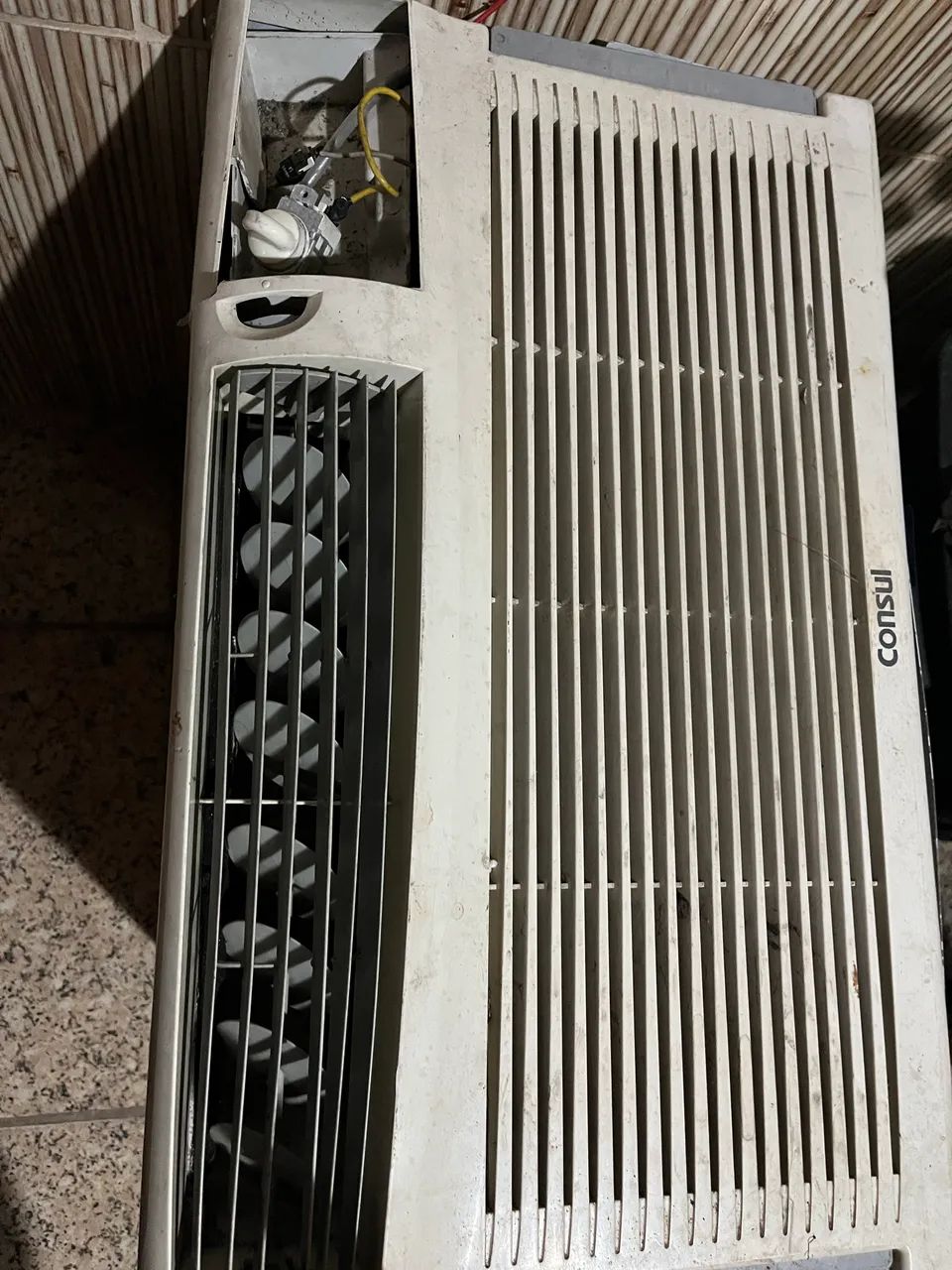 Ar condicionado cônsul 12000btus com defeito - Foto 4