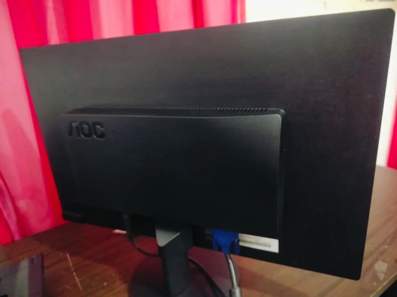 Monitor marca AOC - Foto 2