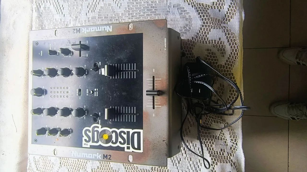 Mixer Numark M2 em perfeito estado - Foto 5
