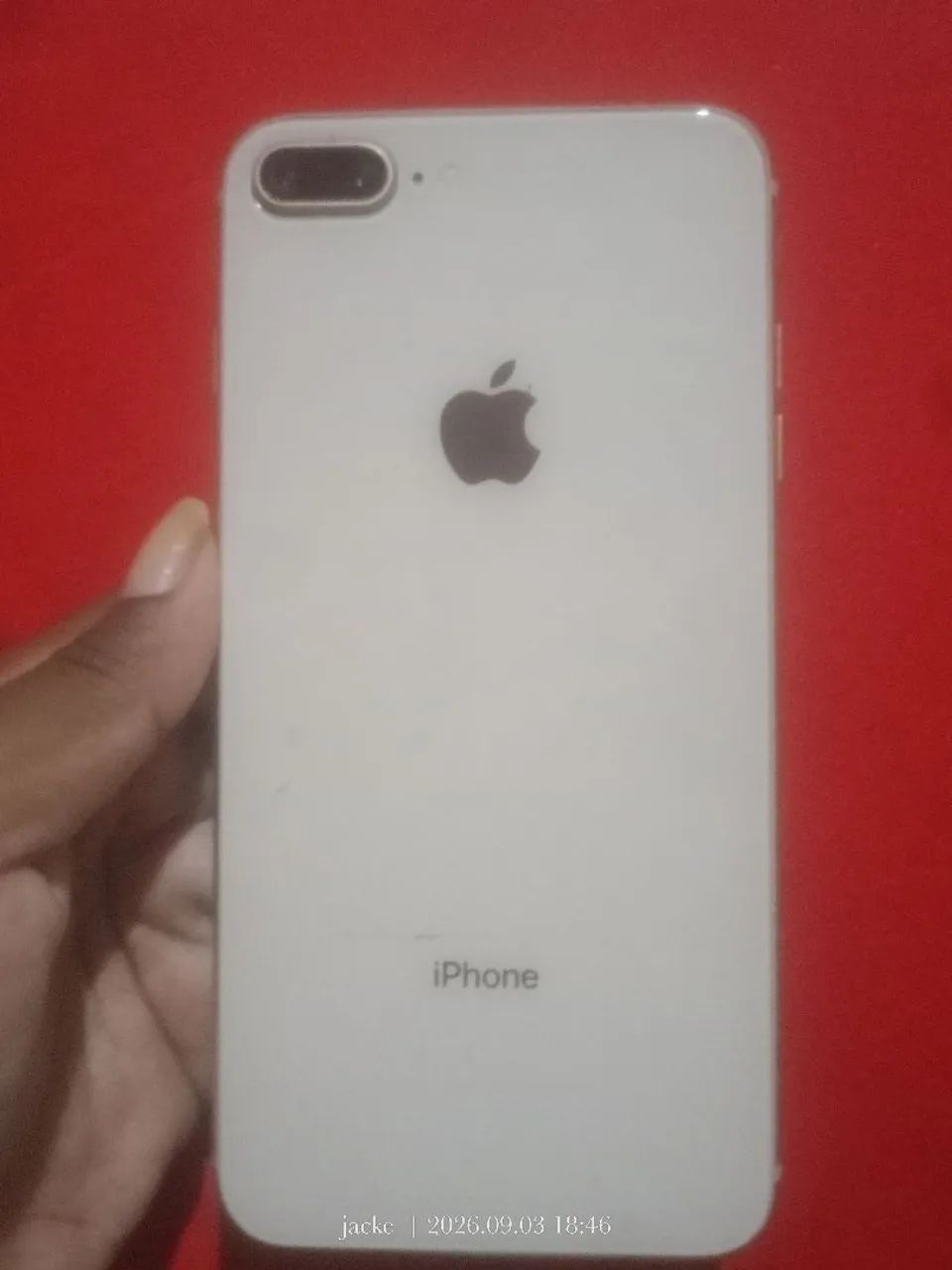 iPhone 8 plus, 128gb, todo original, com capa e carregador  - Foto 4
