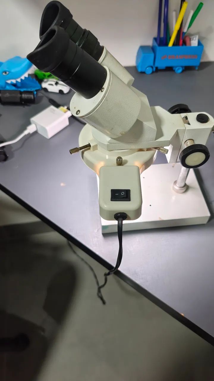 Microscópio binocular  - Foto 4