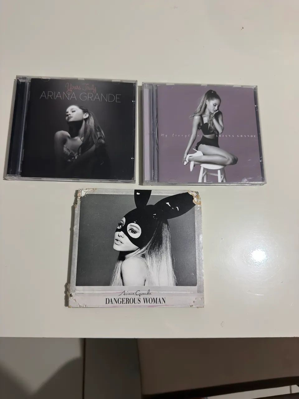 CDS Ariana Grande  - Foto 2