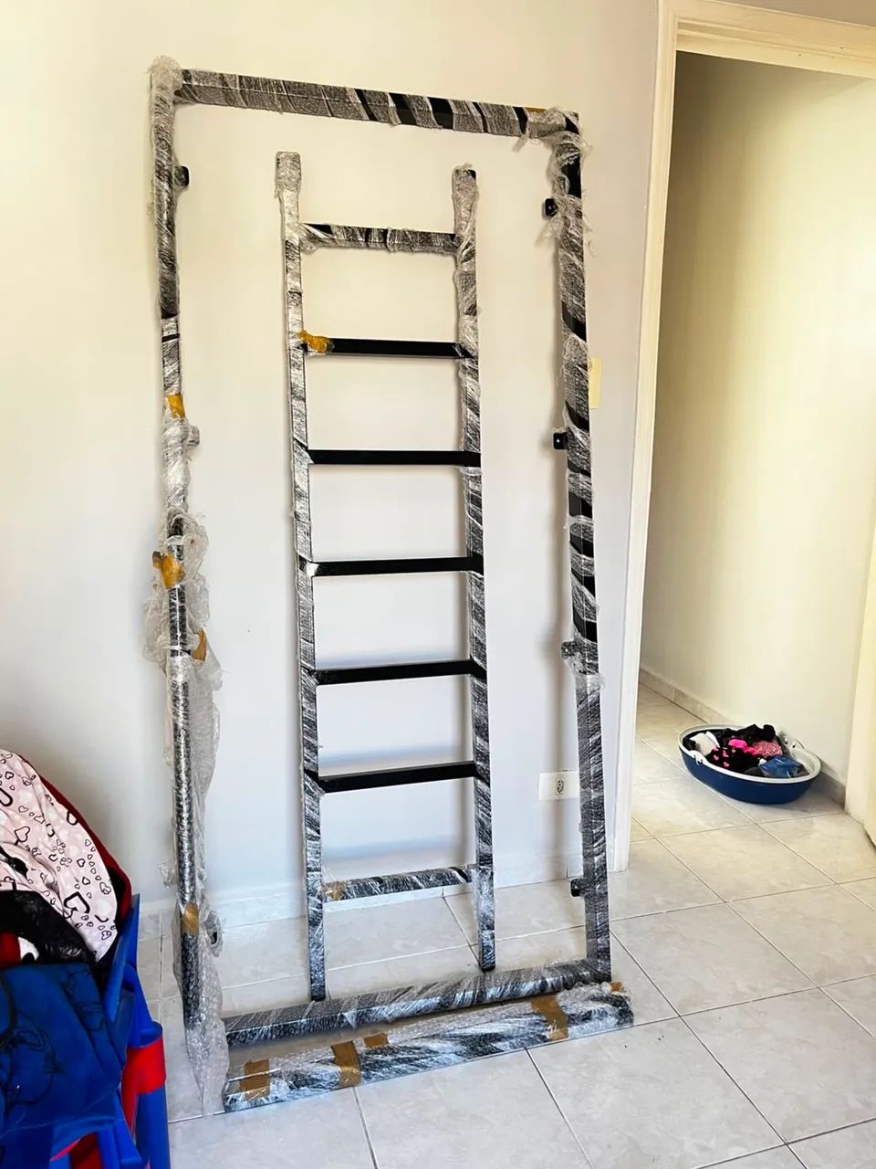 Cama suspenda de ferro NOVA