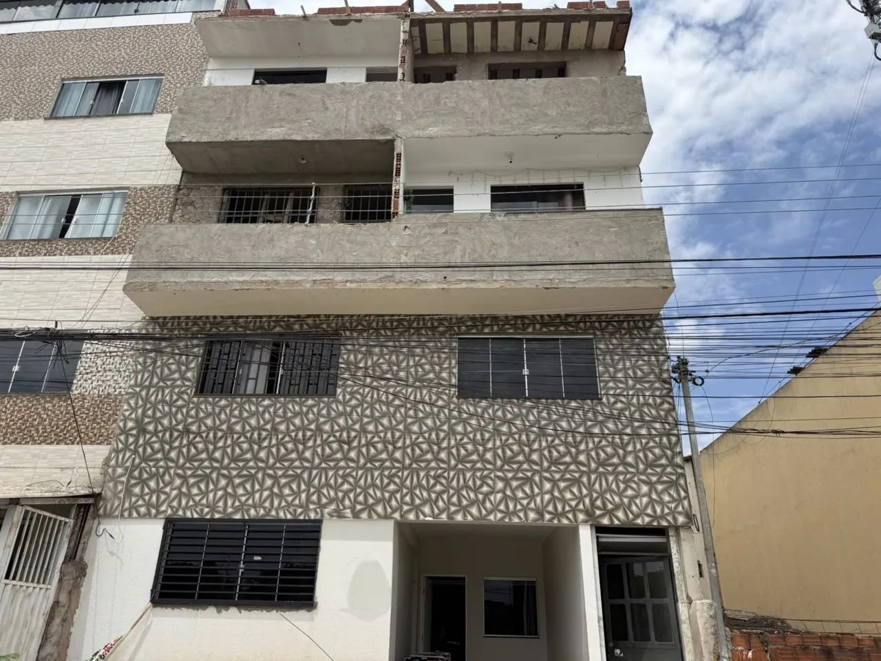 APARTAMENTO TOP TODO PLANEJADO 2 QUARTOS COM VARANDA 