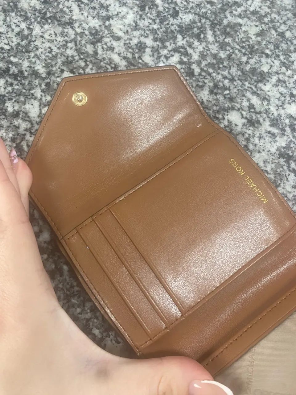 Carteira Michael kors original nova  - Foto 2