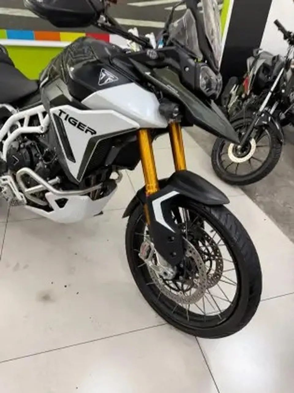 TRIUMPH TIGER 900 RALLY PRO - Foto 3