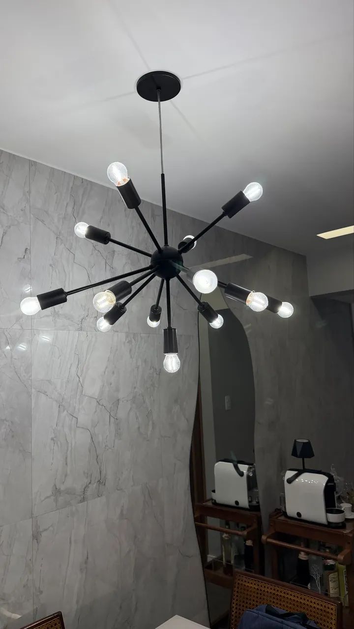 Lustre pendente com 12 lâmpadas 
