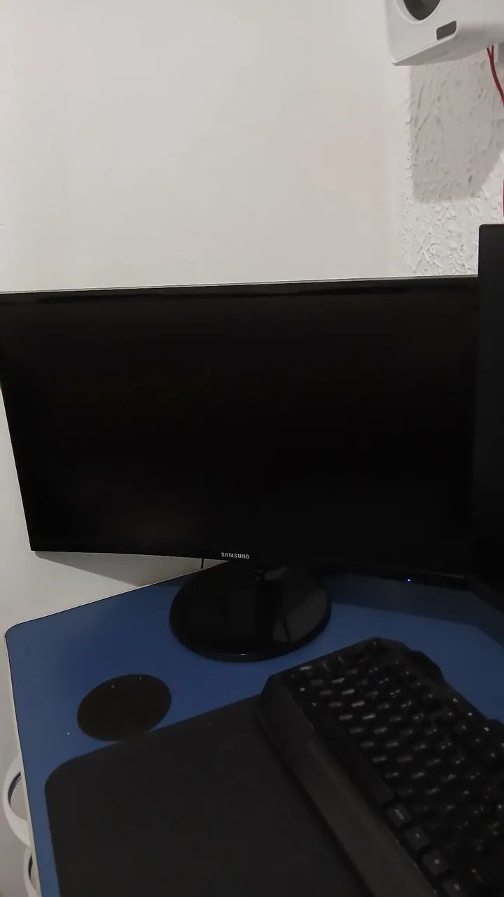 Monitor Curvo 24'' Full Hd Freesync  Samsung  - Foto 3