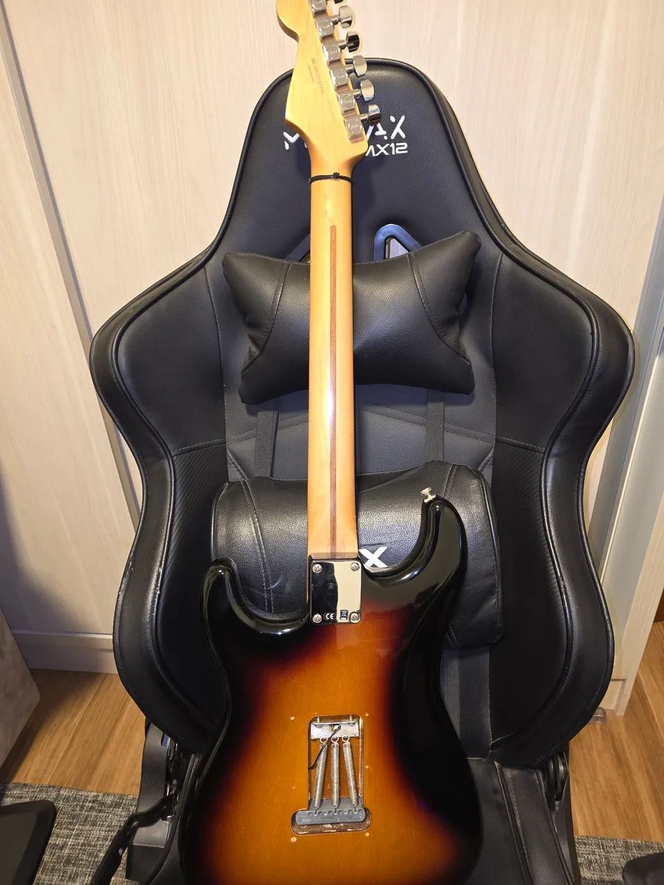 Guitarra Fender Classic 2012 - Foto 2