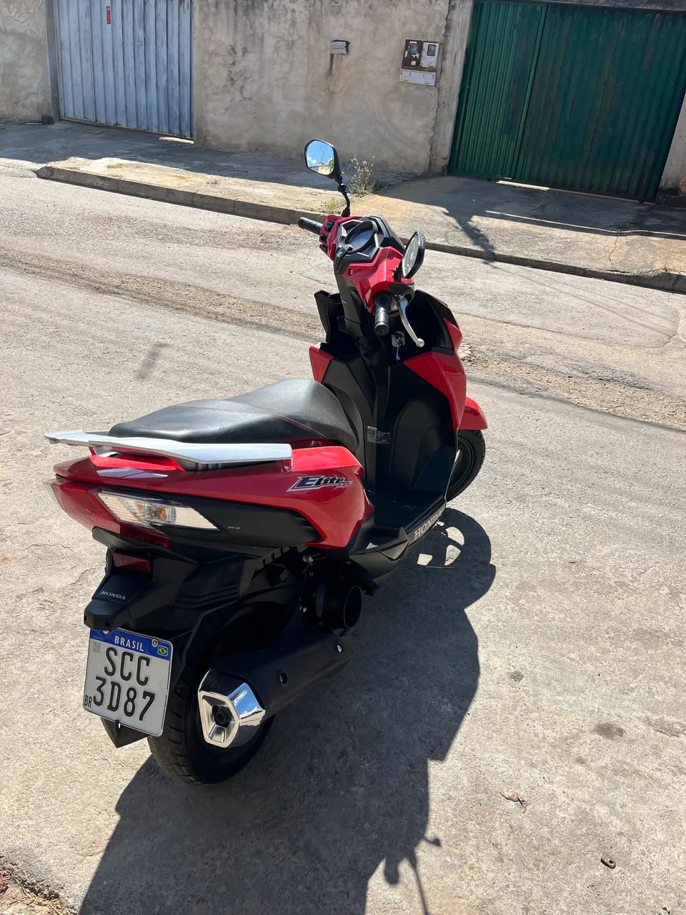 Um transporte agio é fácil de se pilotar  - Foto 2