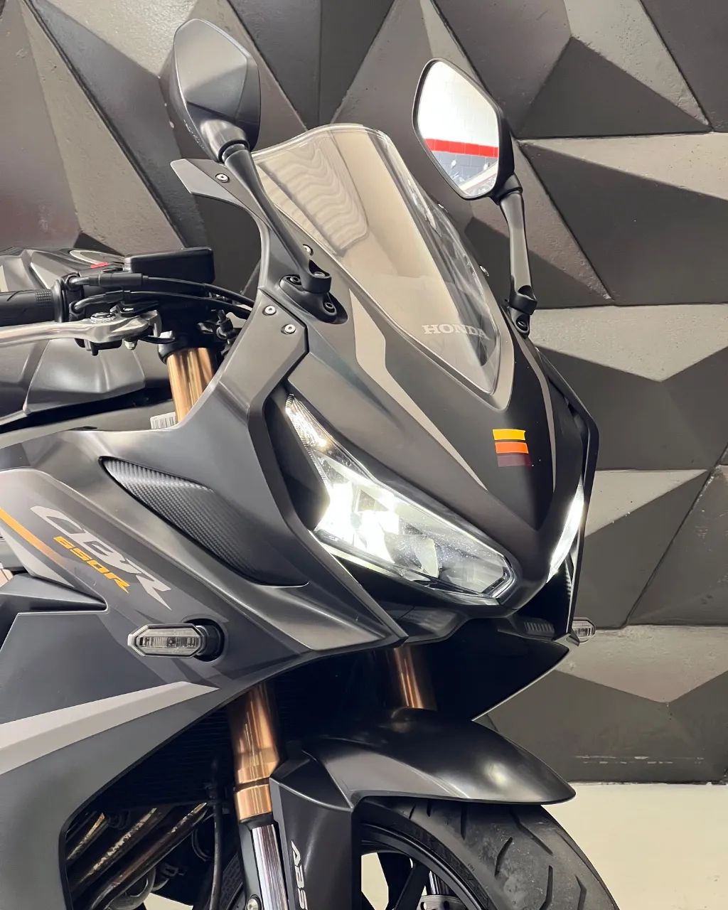 CBR 650 R - Foto 2
