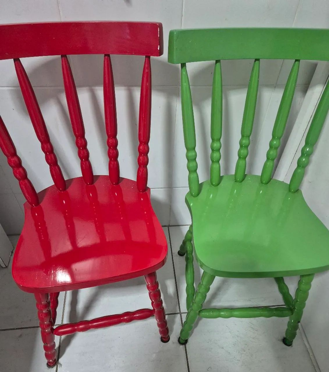 4 CADEIRAS MACIÇAS - Foto 4