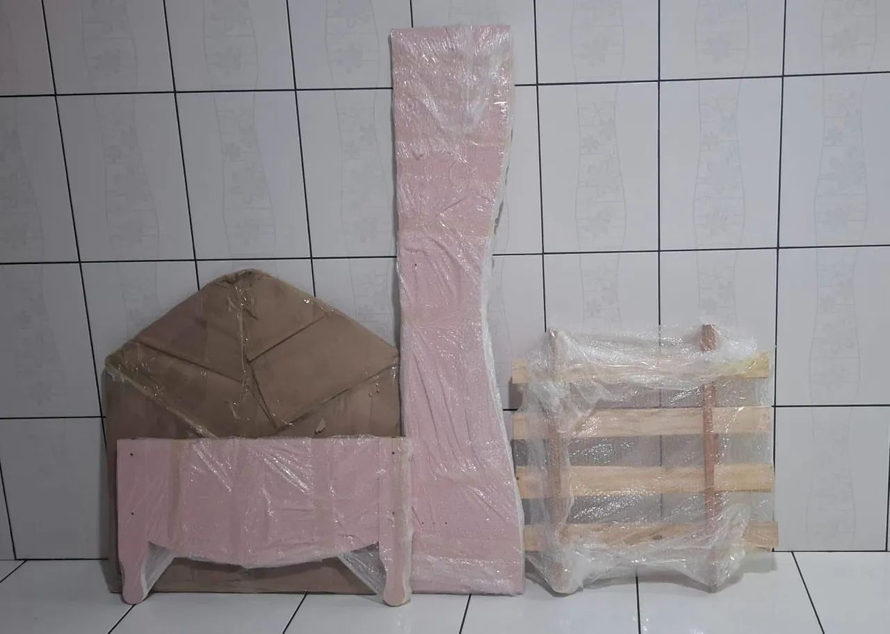 Mini cama casa moranguinho com colchão nova nunca usada - Foto 3