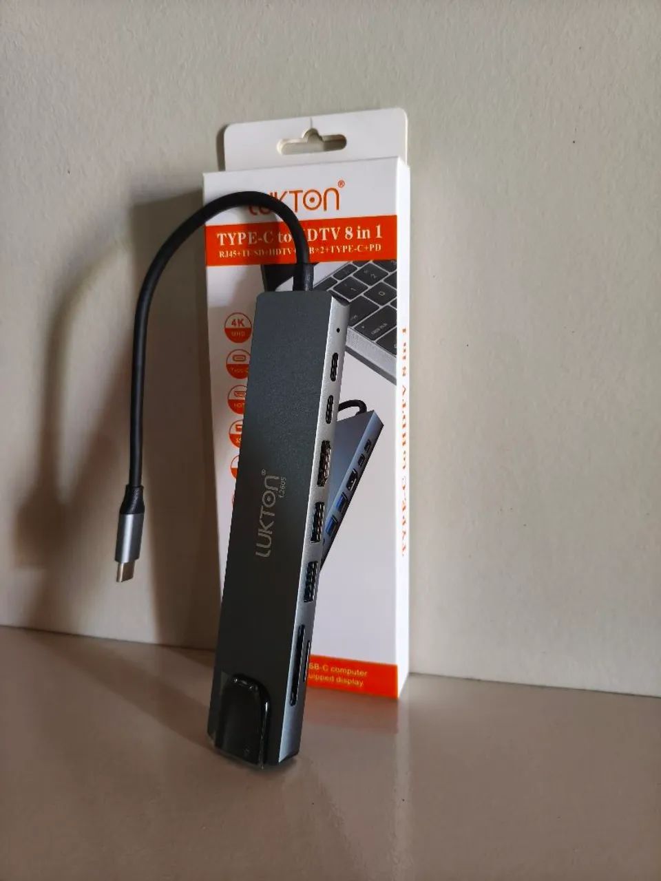 Hub USB Adaptador 8 em 1 para Celular e Notebook - HDMI, USB e Múltiplas Conexões