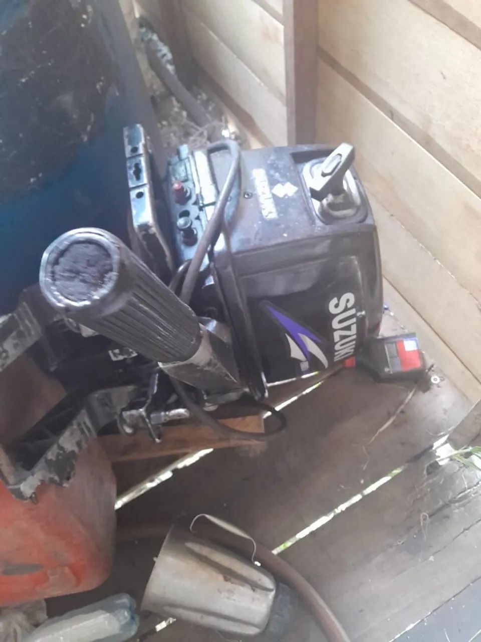 Motor de popa 15 hp suzuki - Foto 2