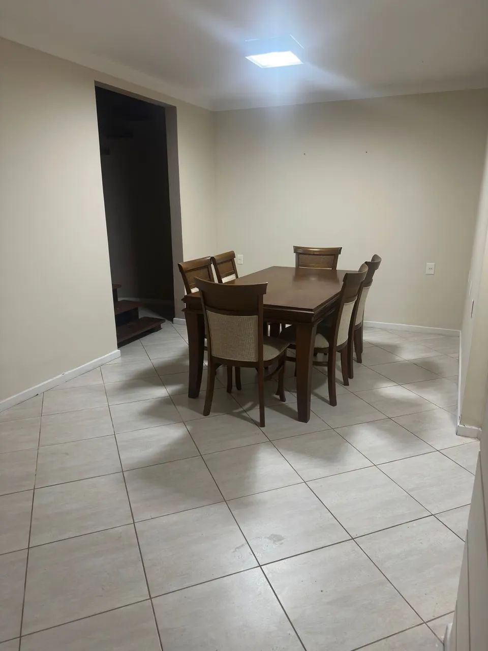 Alugo casa mobiliada com piscina direto com proprietário  - Foto 3