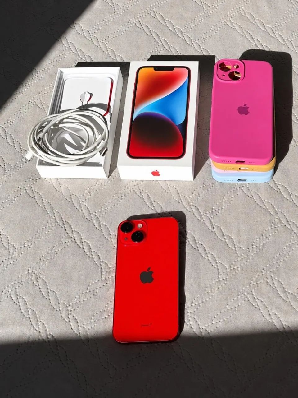 Apple iPhone 14 (128 GB) - Vermelho - Celulares e Smartphones