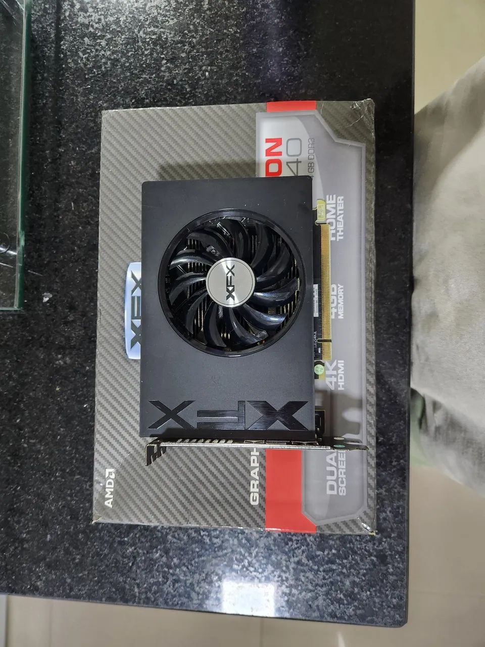 Placa de Vídeo XFX Radeon R7 240 4GB DDR3 - Funcionando Perfeitamente