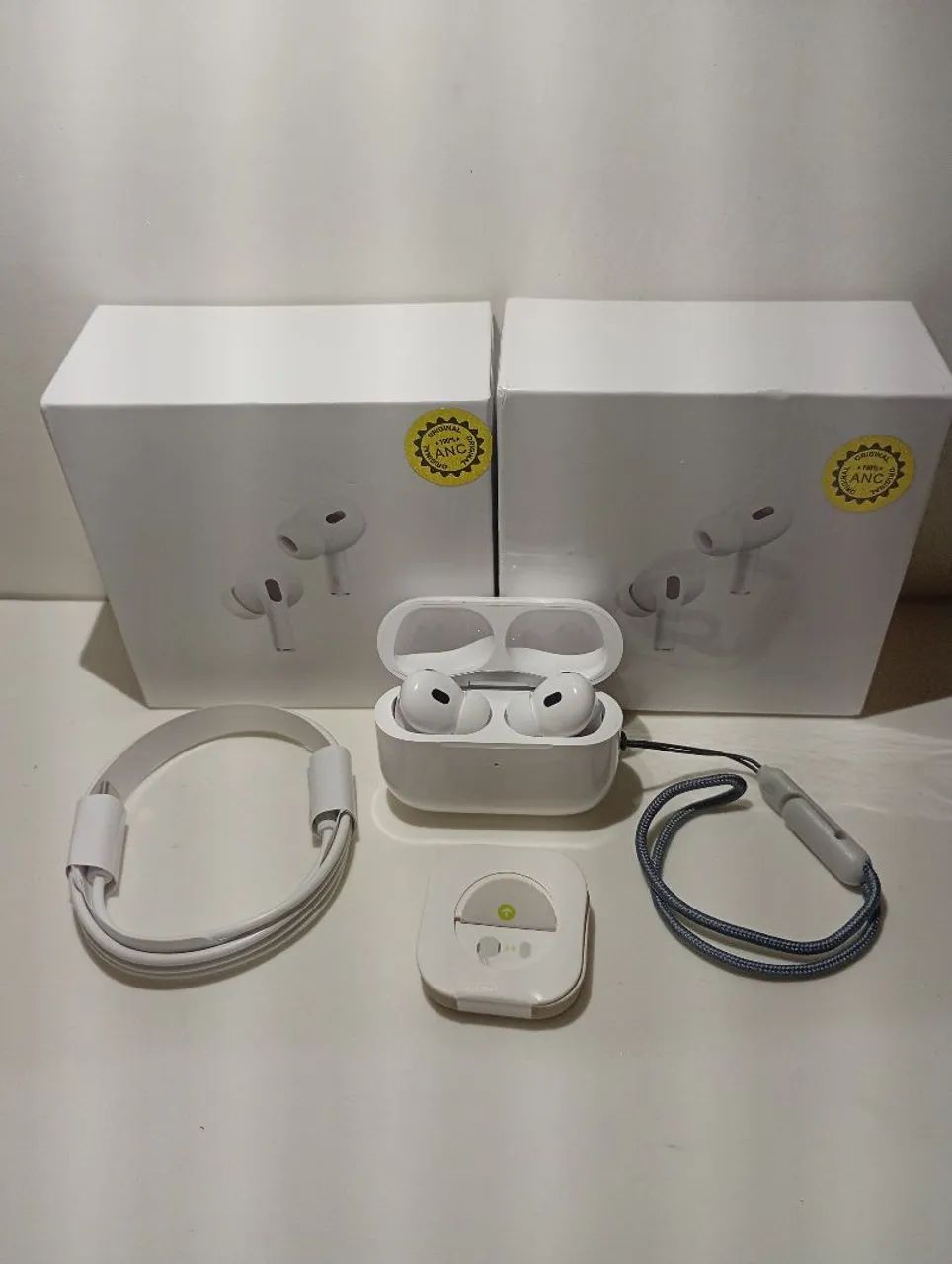 Fone Bluetooth Sem Fio TWS Pro com Estojo de Carregamento - Novo e Completo - Foto 4