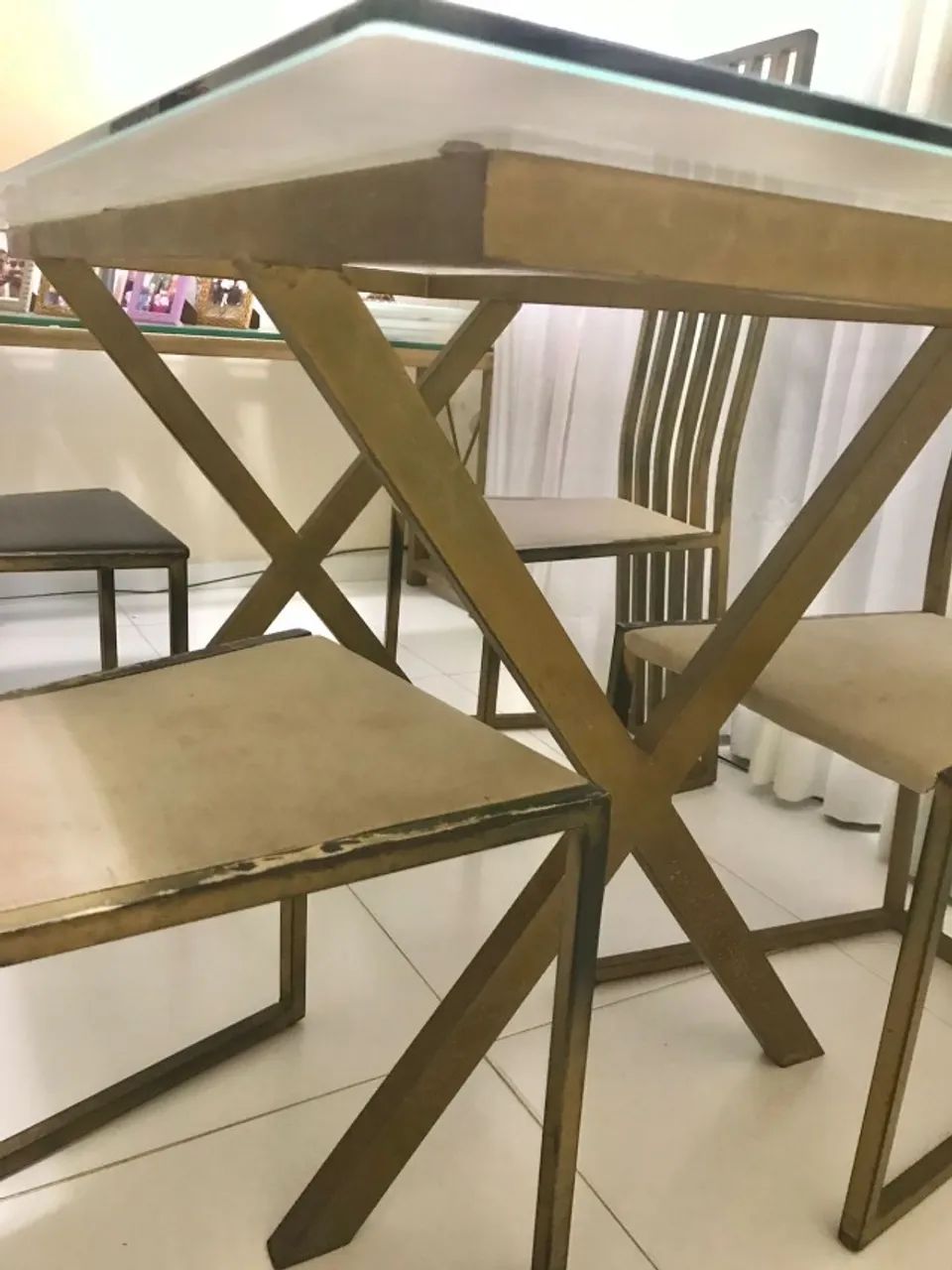 Dining Table with 4 Chairs65568090017282124